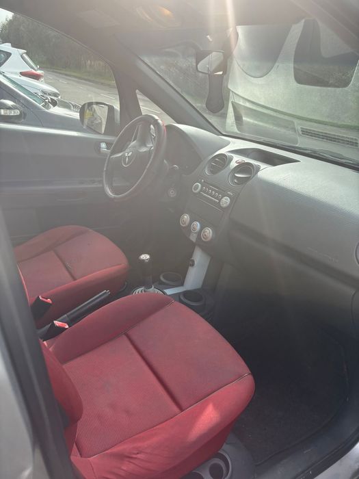 Colt 2005 - Gasolina