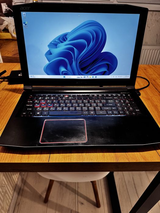 Ігровий Ноутбук Acer predator helios 300 і7-7700HQ/GTX1060/24gb/256SSD