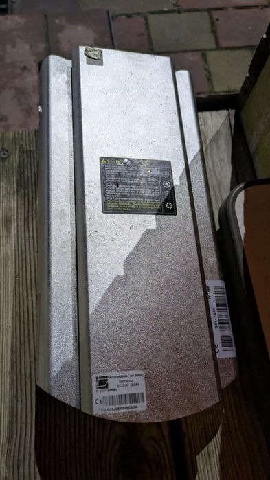 BMS Phylion XH370-10J Wall-E 37v 10amp