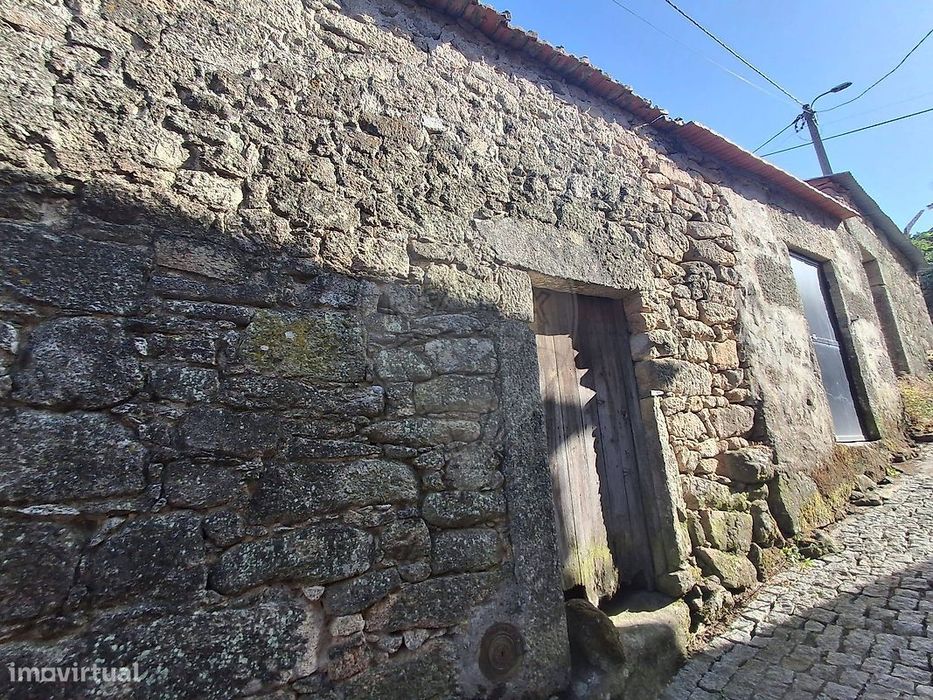 Moradia T0 para venda