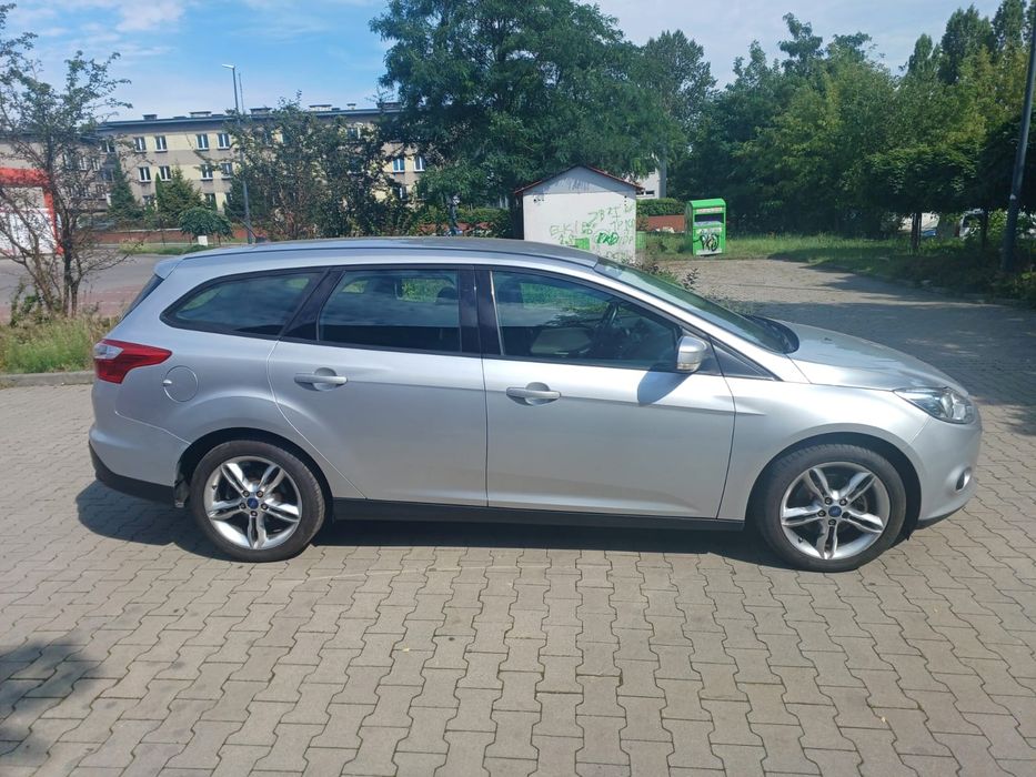 Ford Focus MK3 2.0 TDCi warto klimatyzacja alufelgi ładny ekonomiczny