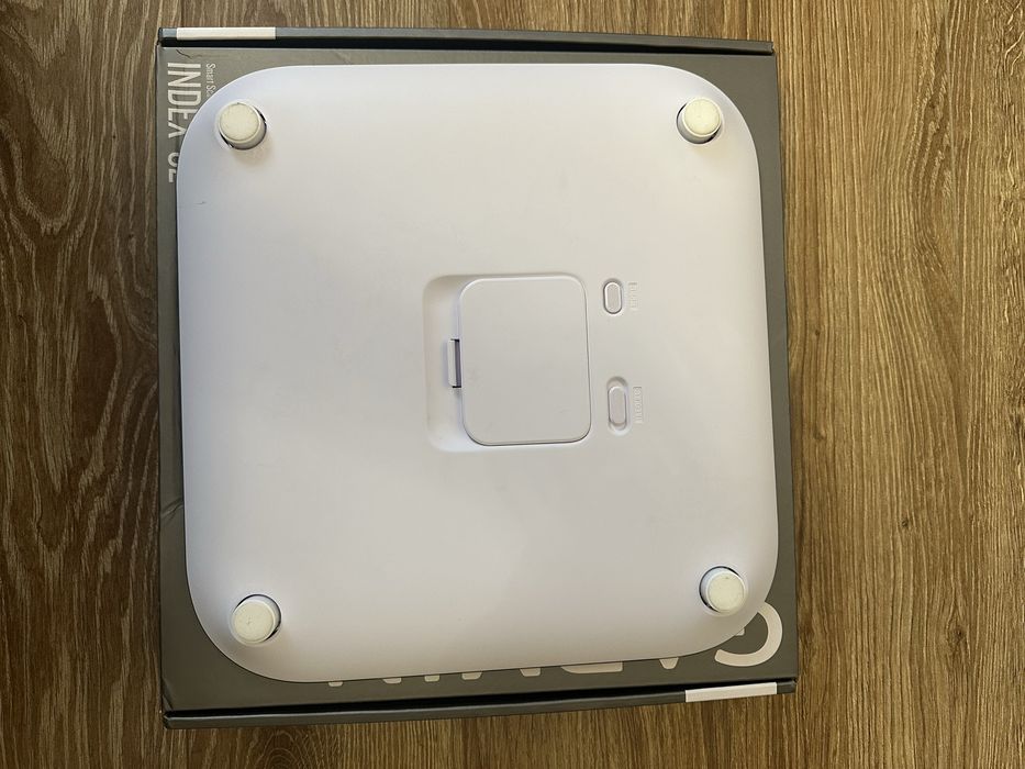 Ваги Garmin Index S2 білого кольору