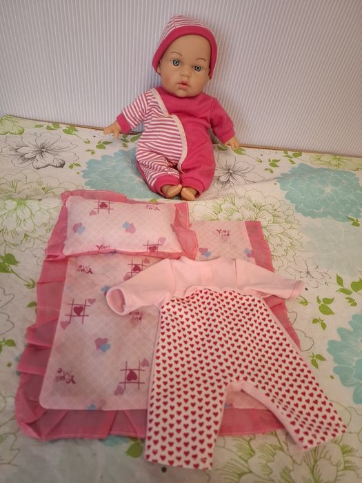 Продам гарного пупсіка,розмовляє