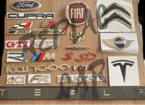 Simbolo Letras Audi Volkswagen Bmw Honda GTi Fiat Renault Peugeot Ford Mitsubishi Kia Toyota Alfa Romeo Suzuki Jaguar Opel Skoda Smart Mazda Nissan…