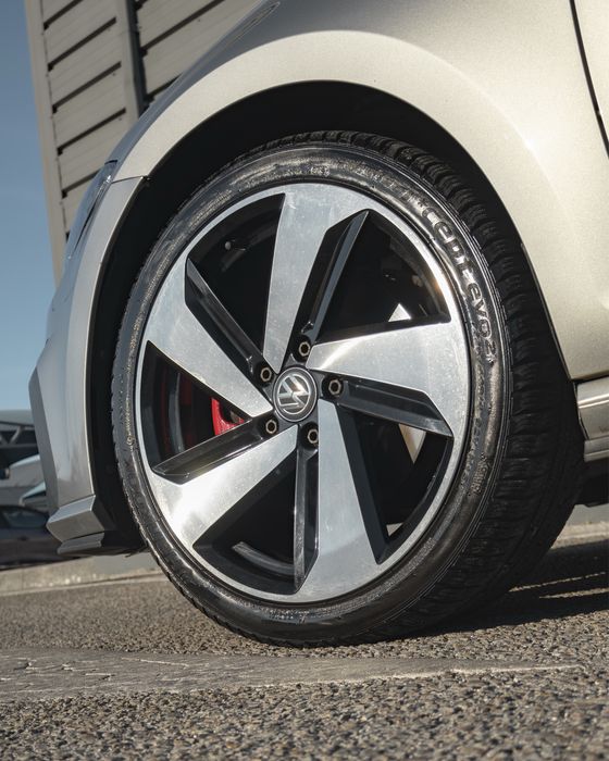 VW Golf GTI 2.0 TSi DSG - 230 Cvs- FULL Extras