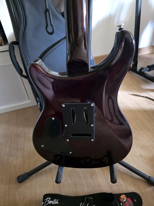 Guitarra Elétrica Harley Benton CST-24T Vintage Sunburst