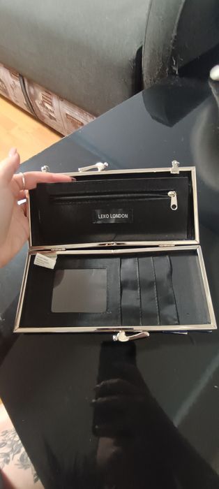 Жіночий клатч за і стразами