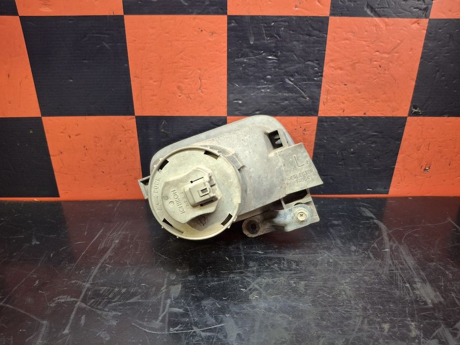 Farol nevoeiro frente esquerdo TOYOTA Dyna Chassis (KD_, LY_, _Y2_, _U