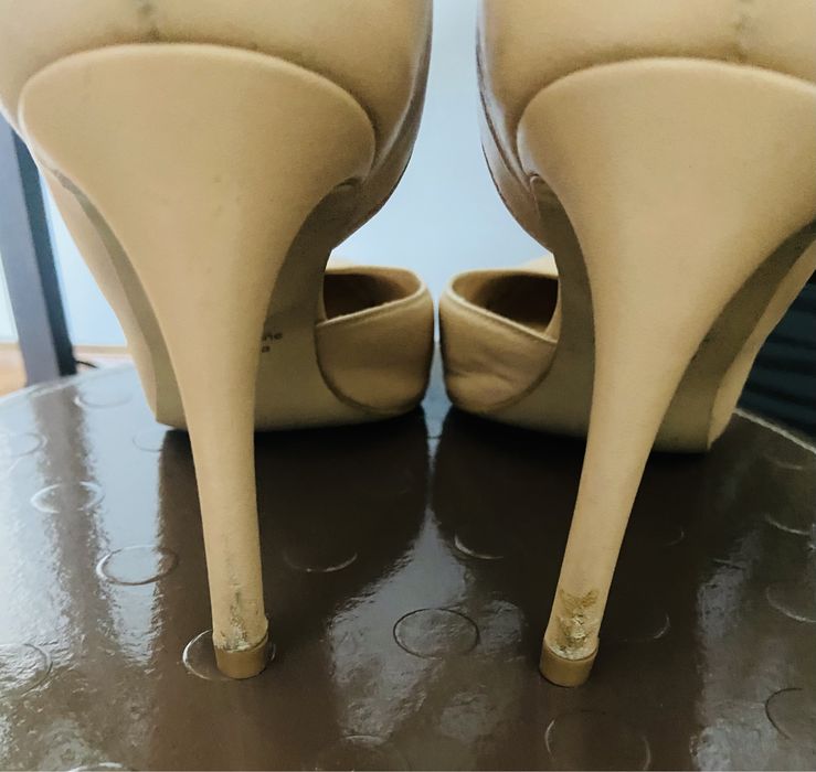 Szpilki Prima Moda rozmiar 36 beżowe, kremowe