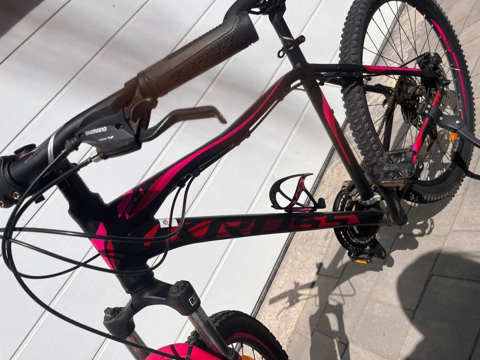 Rower Górski Kross Lea F4. Stan bardzo dobry. Rozmiar M 19"