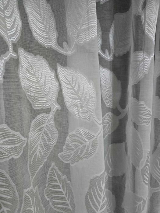 firanki z metra BATYST biały LISCIE , wys 300 cm gęsty wzór
