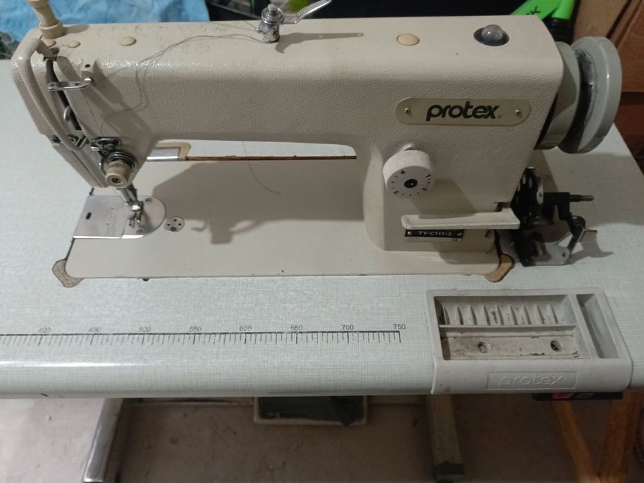 Продам промислову швейну машину. Protex