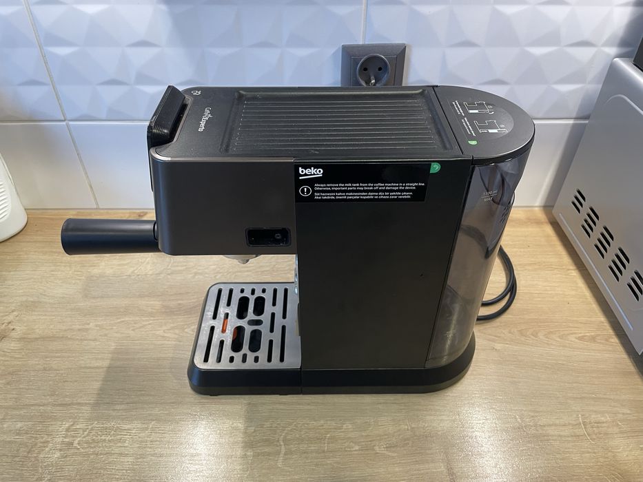 Ekspres BEKO CaffeExperto CEP5464DX