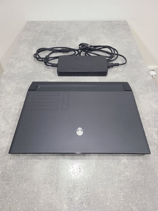 Dell Alienware m15 R3 — RTX 2070 Super / i7-10750H / преміальний gaming ноутбук