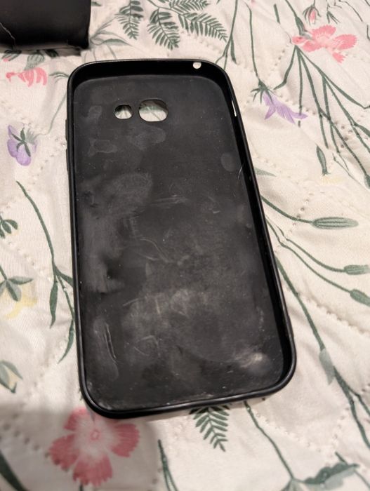 Etui do Samsung A5 - czarne z dwoma świniami