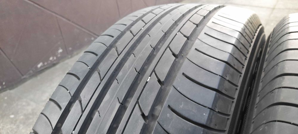 Opony letnie  Yokohama  225/65 R17 V     102V