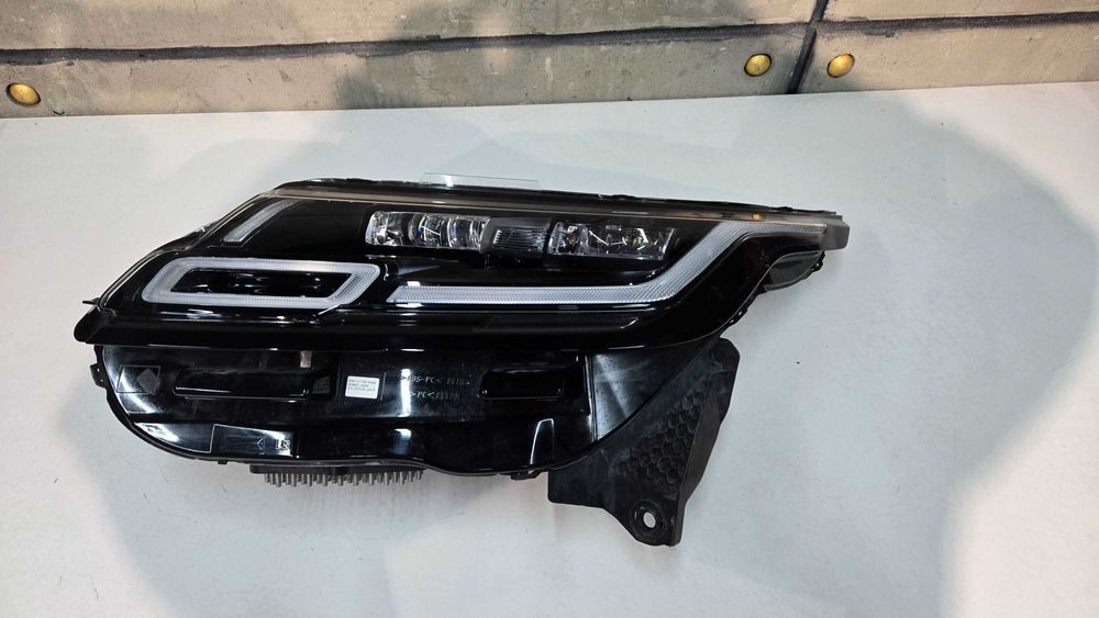 Range Rover Velar фари Full LED оригінал Європа