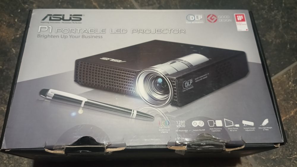 Проектор ASUS P1