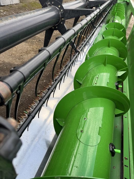 Жатка гідрофлекс з США, John deere F630 9м. соєва жатка.
