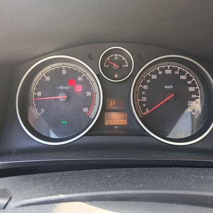 Silnik 1,9cdti opel Zafira b 2007