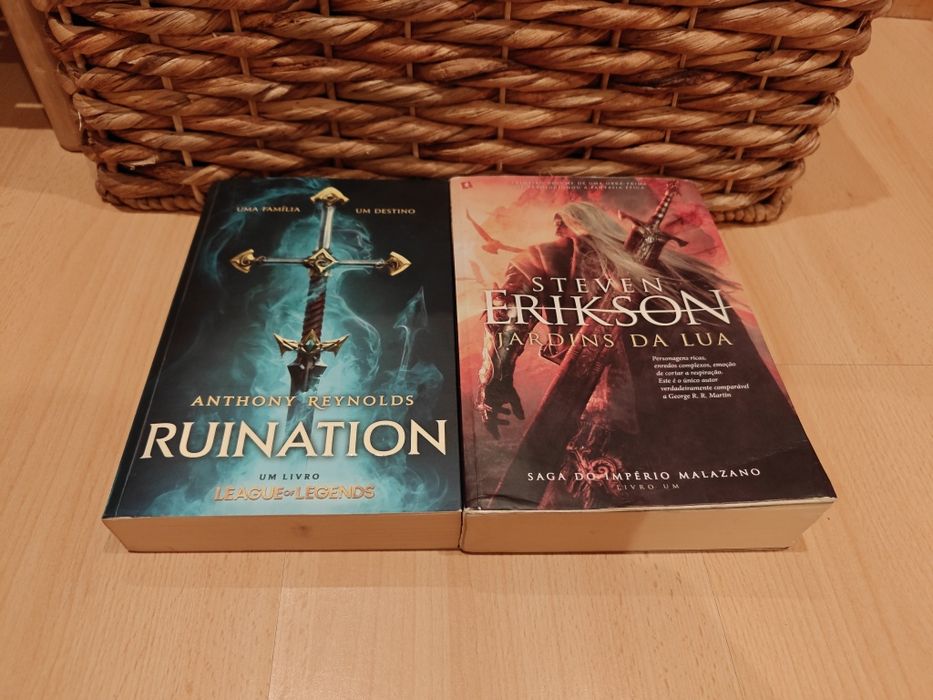 Livros em segunda mão