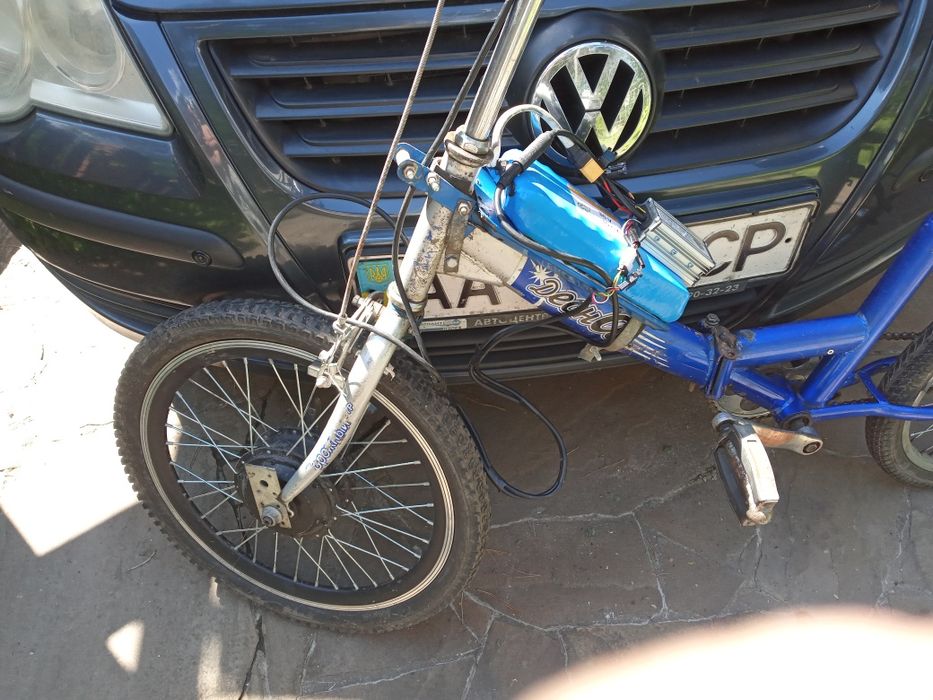 Мото колесо з велосипедом Дєсна дорожнік