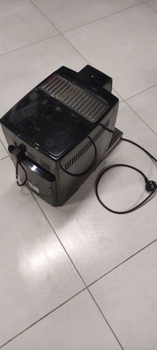 Automatyczny ekspres ciśnieniowy De'Longhi ECAM 353.75.B 1450 W czarny