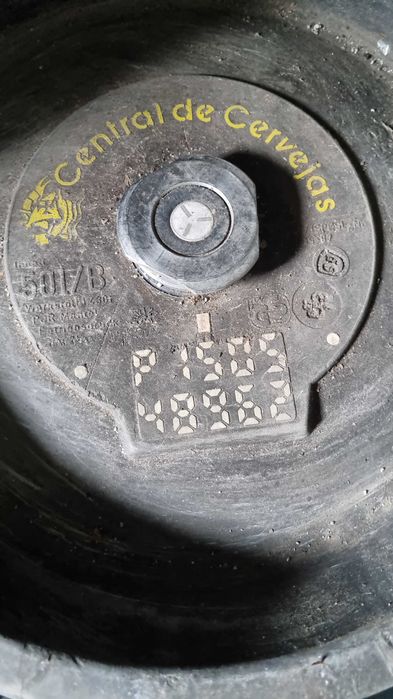 Vende-se urgente barril vazio vários tamanhos