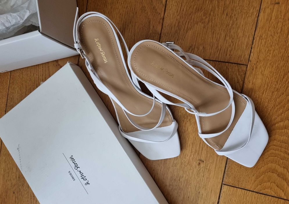 Sandałki na szpilce & Other Stories