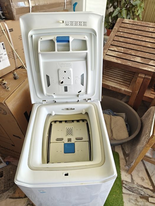 Máquina de lavar roupa Candy 7kg.