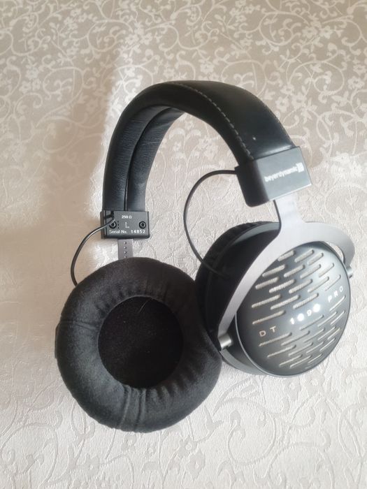Beyerdynamic DT1990 Pro