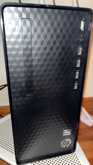 DESKTOP GAMING HP + 2 ECRAS + TECLADO + RATO