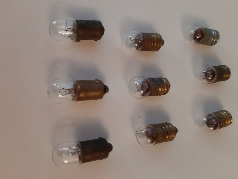 Продам Лампочки маленькие на 26 V