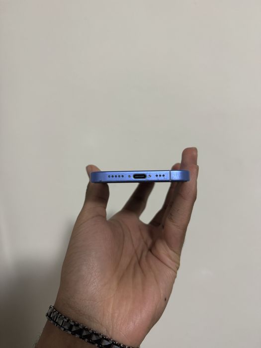 iphone 16 128gb 93% bateria