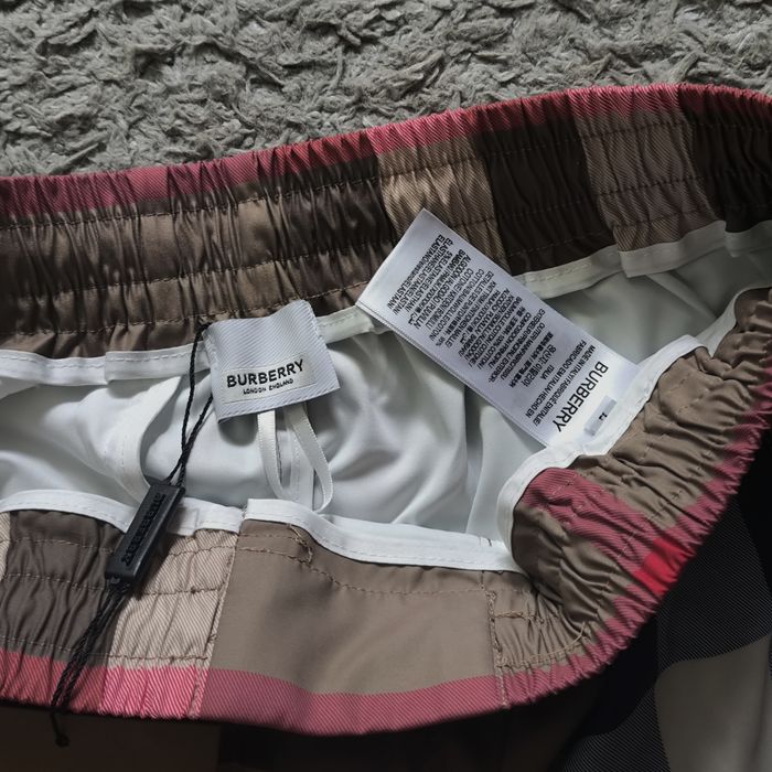 шорти burberry барбери