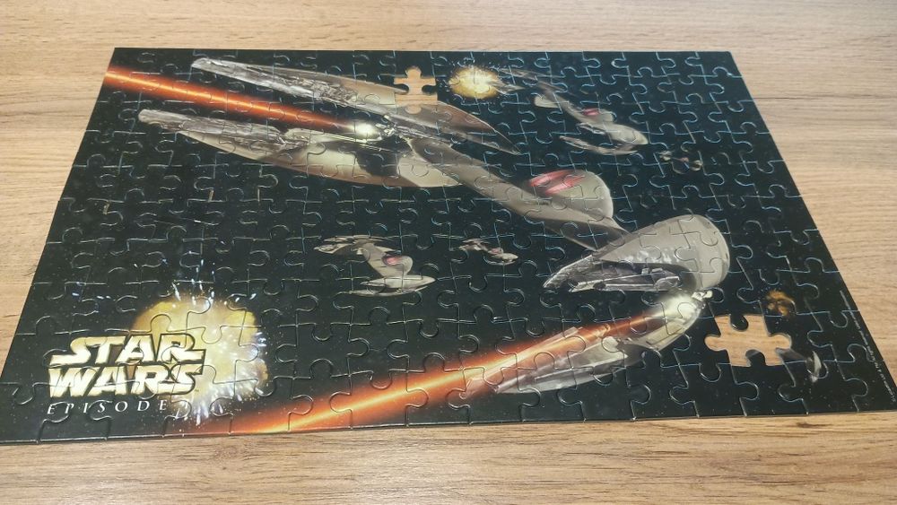 Retro puzzle Trefl Geiezdne Wojny 160el. (2 brakują)