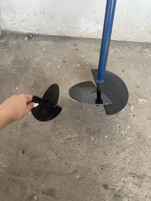 Бур ручной садовый с 2 насадками