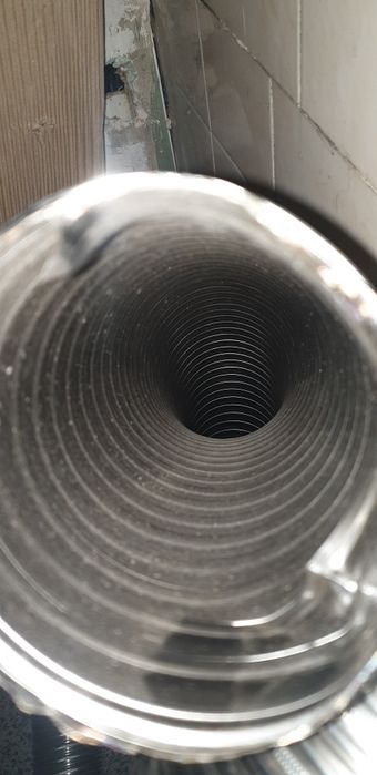 Tubo inox. flexível 3 m.  Diâm. 200mm  e 5m de diâm. 110mm. novo