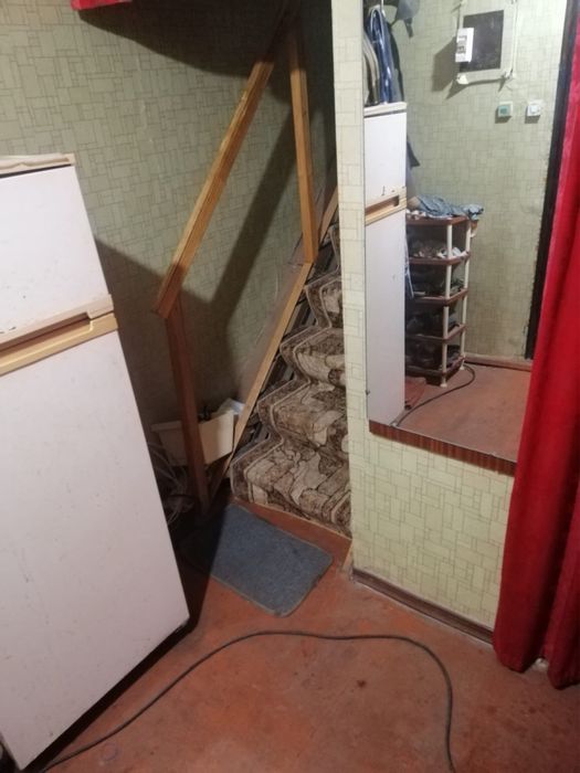 Продається дачна ділянка з будинком