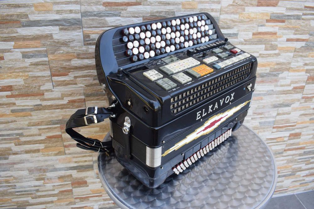Vendo Elkavox F 3 4 Voz Com Sistema Midi. Fonte Mesa Pedal Tripe N 149