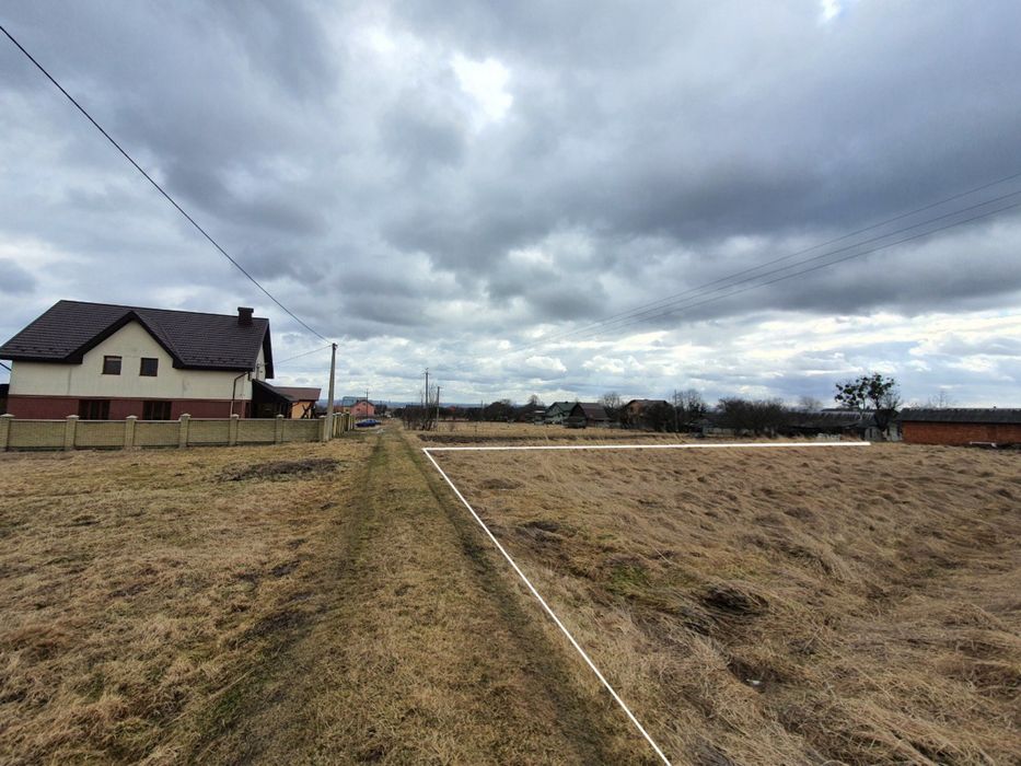 Продається ділянка 12 сотих під забудову.Угринів.Івано-Франківськ