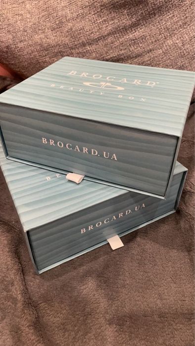 Подарочная коробка Брокард