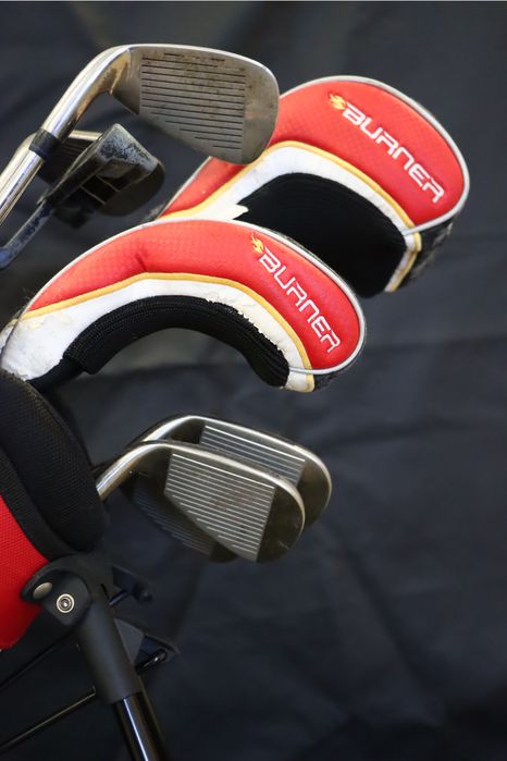 Conjunto Taylormade criança com 9 ferros