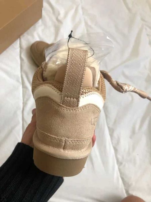 UGG Lowmel Sand r.41