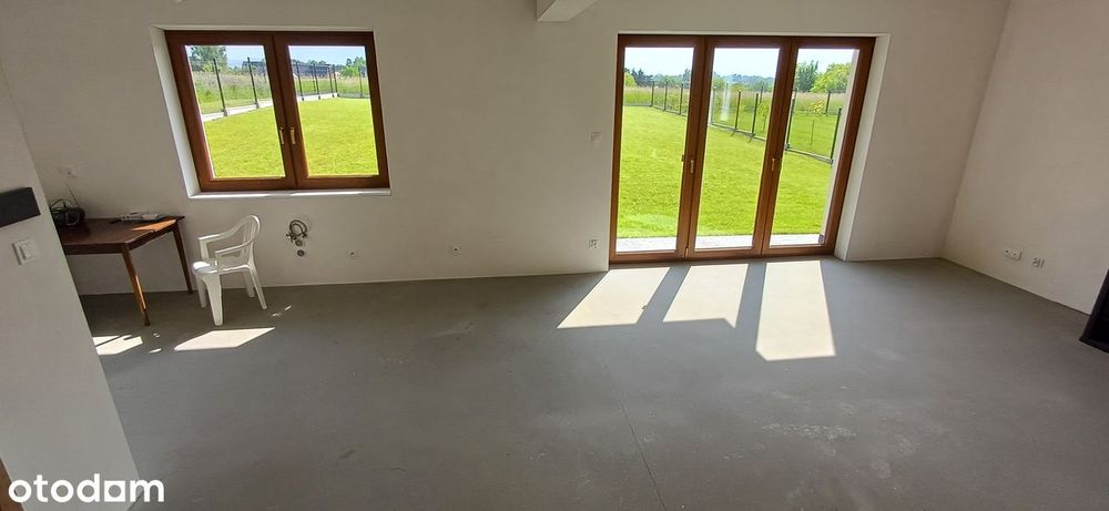 Nowy dom wolnostojący Szyce 170 m2 działka 8,46 ar ogrodzenie kominek
