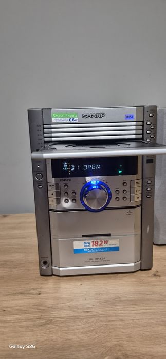 Wieża SHARP XL-HP434