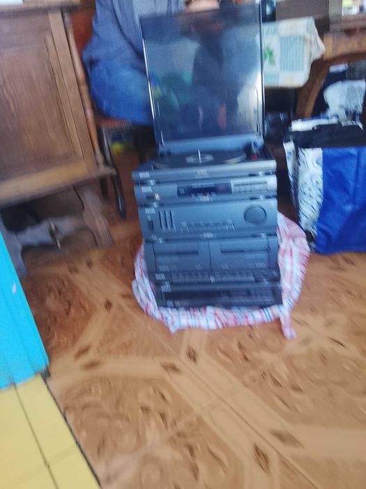 Gira discos Grundig e Philips