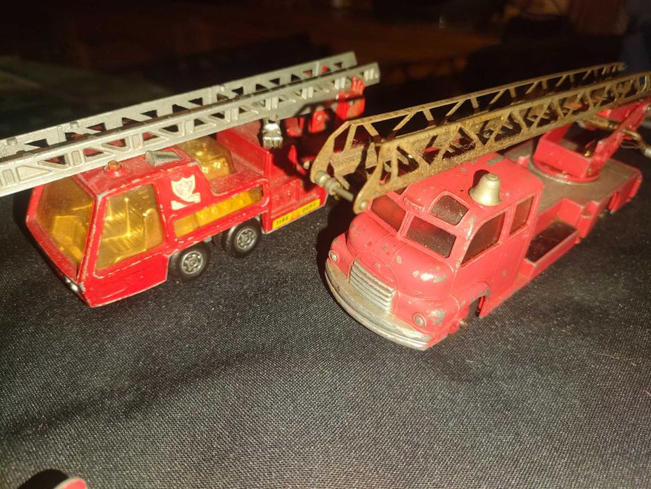 Miniaturas emergência antigas