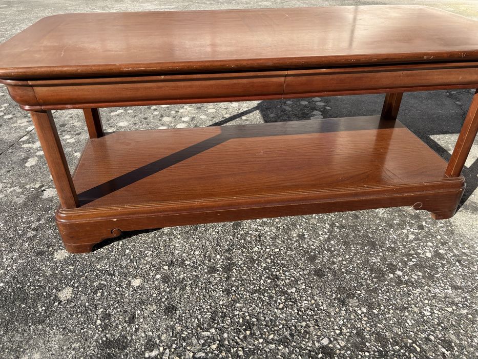 Mesa pequena de sala