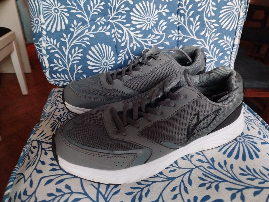 Tênis sapatilhas desporto IPSO tam 40